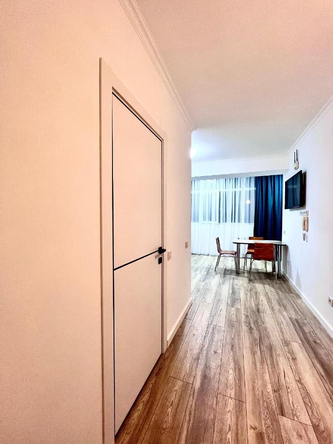 Hyat Apartment Bișkek Exterior foto