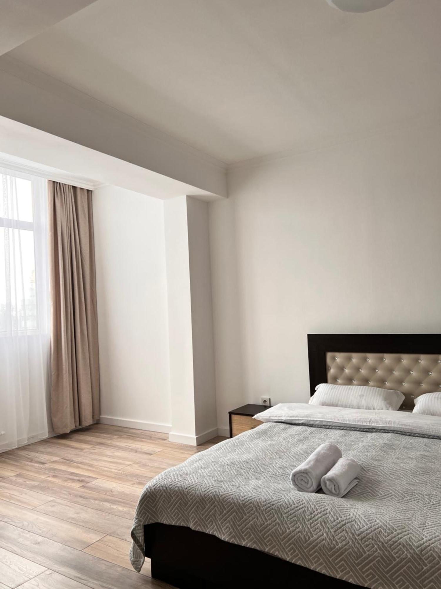 Hyat Apartment Bișkek Exterior foto