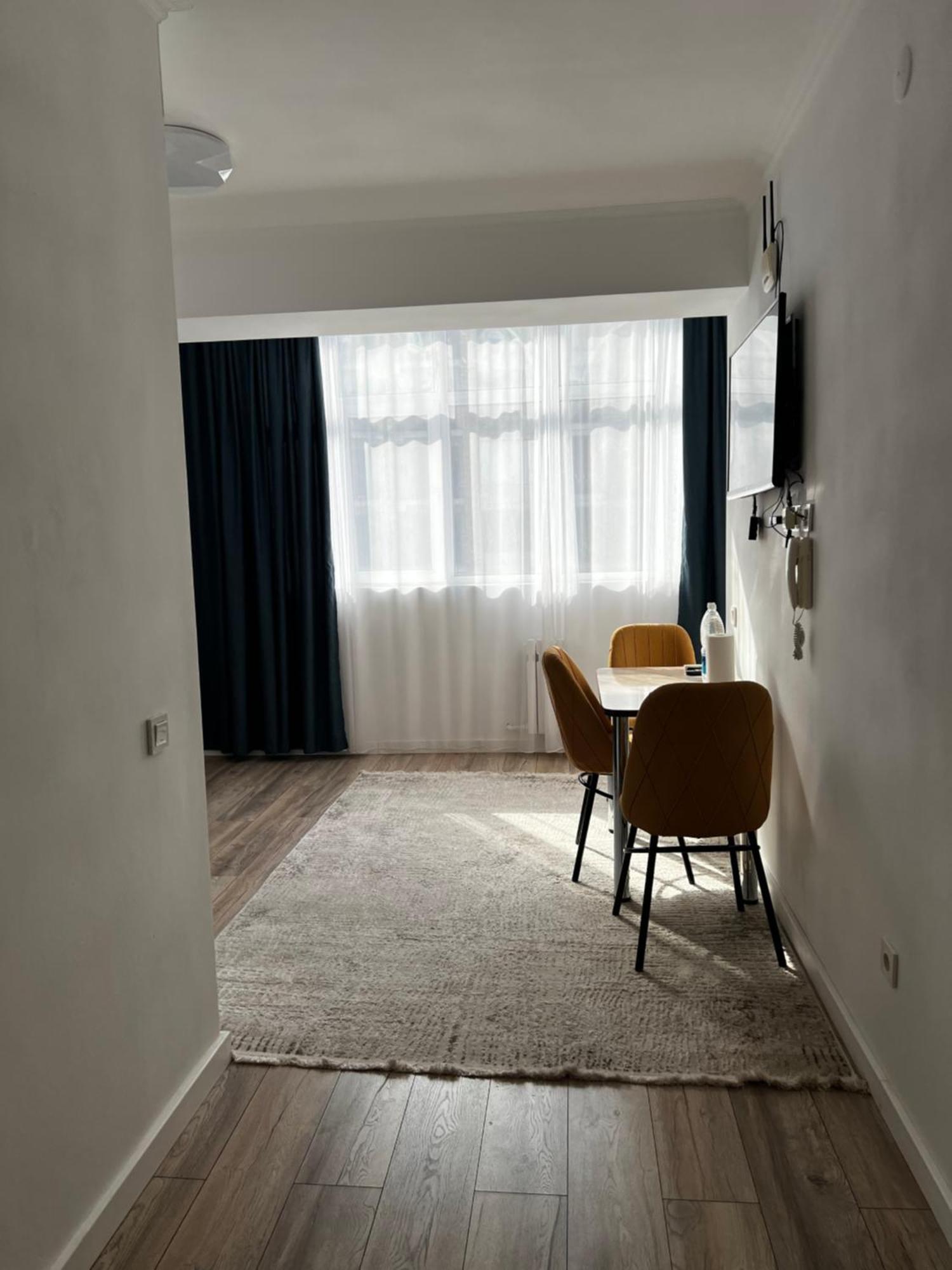 Hyat Apartment Bișkek Exterior foto